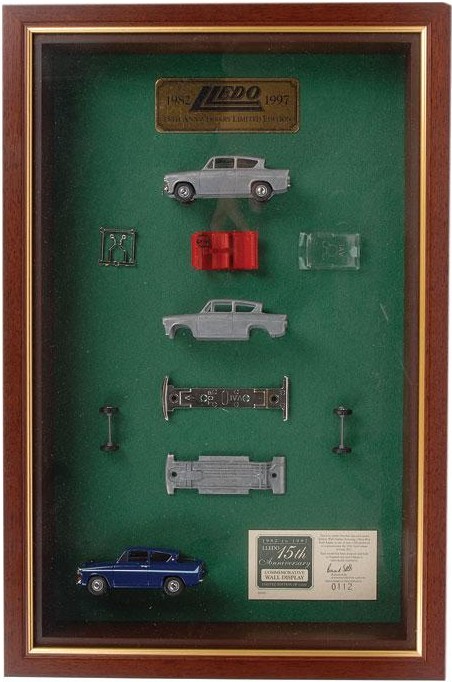 va00100 Wall Display