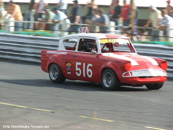 Hednesford Anglia 8