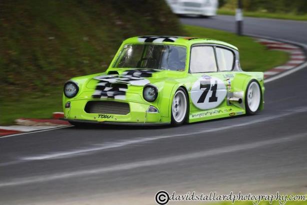 Ford Anglia - Cadwell Park 2013