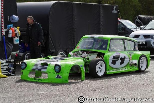 Ford Anglia - Brands Hatch 2013