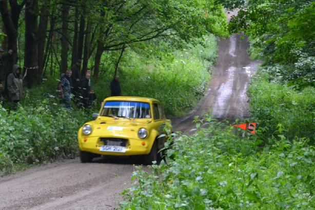 Ford Anglia - Skoda Rally