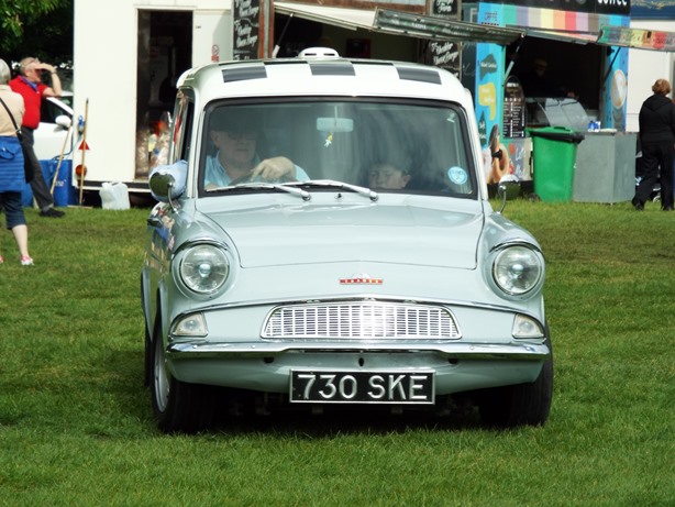 Ford Anglia Van