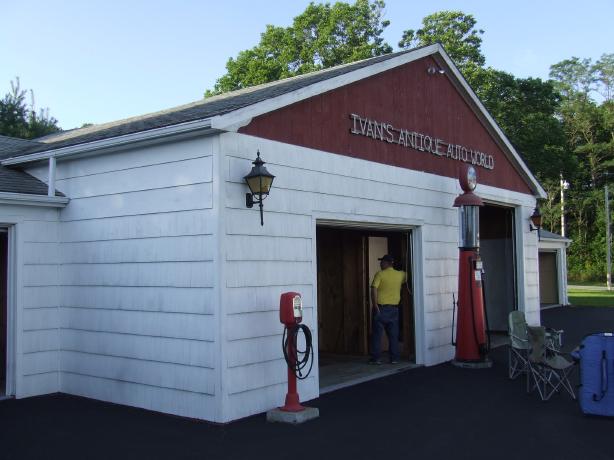 Ivan's Antique Auto World