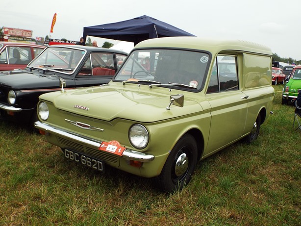 Hillman Inn Van