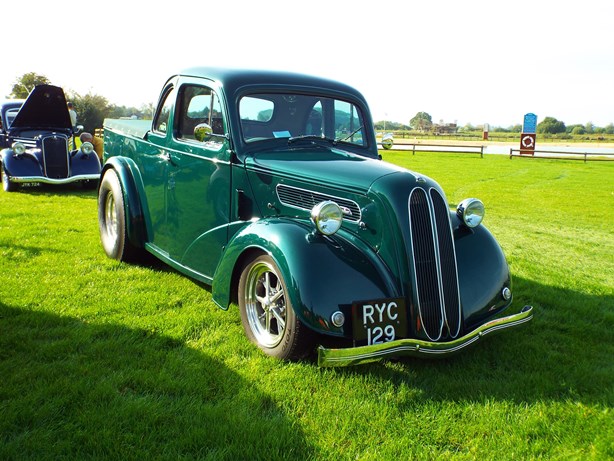 Ford Pop