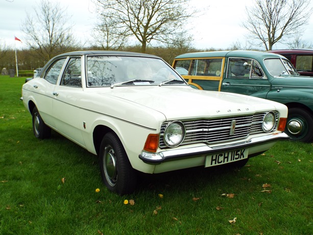 Ford Cortina