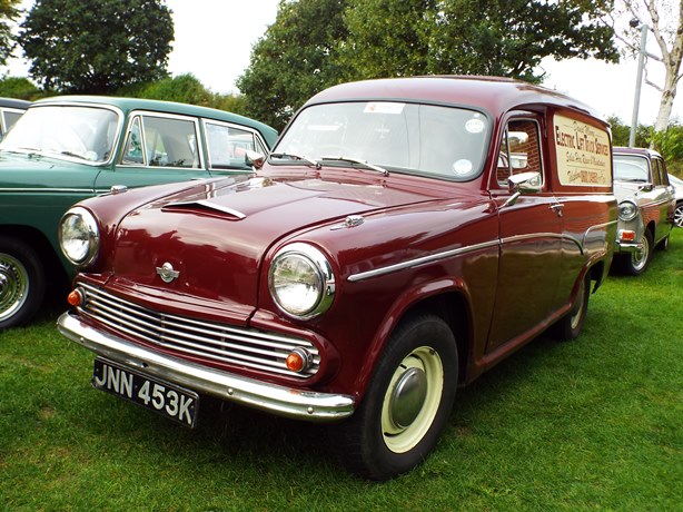 Morris Van