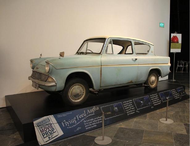 Ford Anglia - Singapore