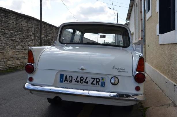 Ford Anglia 4