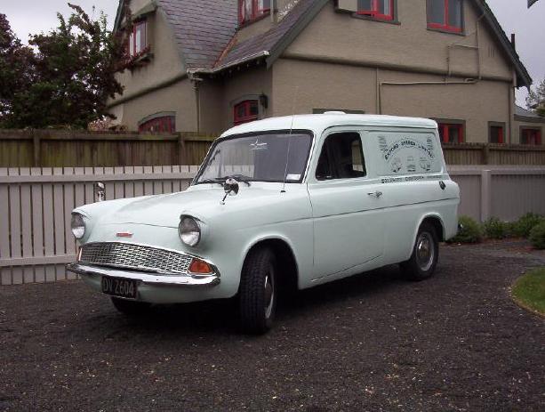Graeme's Anglia Van 5