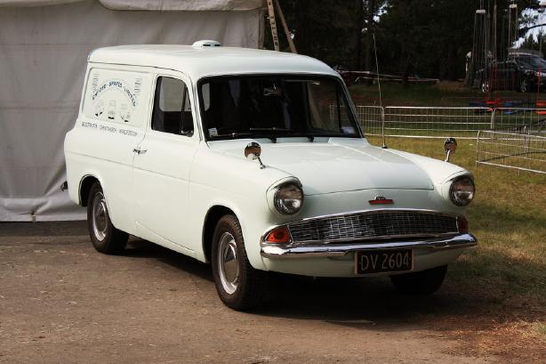 Graeme's Anglia Van 8