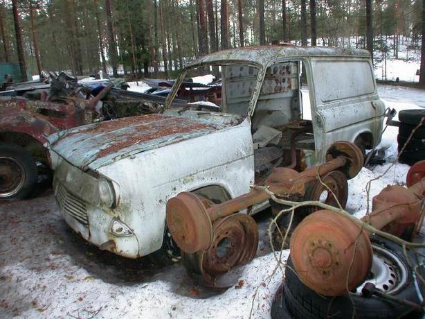 Ford Anglia Wreck 5